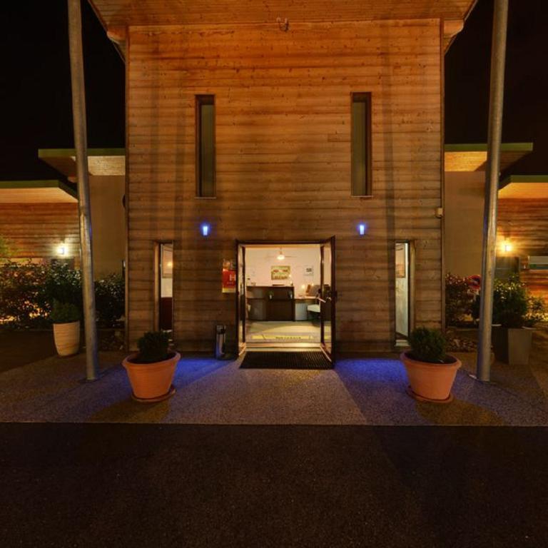 Bio-motel